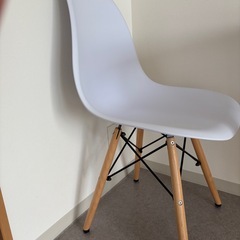 イームズテーブル、チェアセットの画像