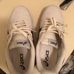 スニーカーの画像