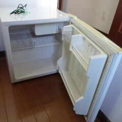一人用冷蔵庫の画像