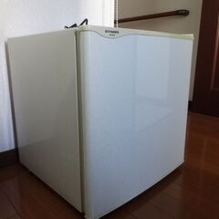 一人用冷蔵庫の画像