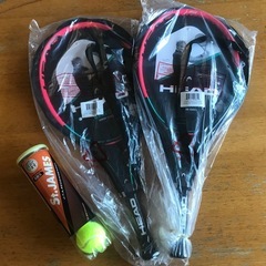【新品未使用】ジュニアテニスラケット2本ボールつさ4個の画像