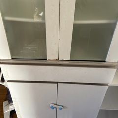 【汚れあり・訳あり】食器棚の画像