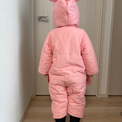 フード付きスノーウェアの画像