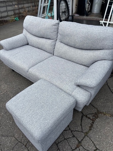 美品 ニトリ製 布地 二人掛けソファー グレー オットマン付き 横幅170