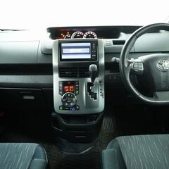 ✨頭金０円キャンペーンも残すところあと１週間、急げ‼✨トヨタ ヴォクシー 　ＺＳ　煌２の画像