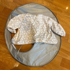食事便利アイテムベビー用ケープの画像