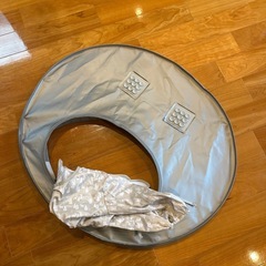 食事便利アイテムベビー用ケープの画像