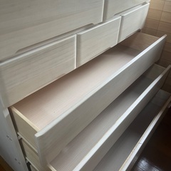 ホワイト 木製 衣服収納の画像