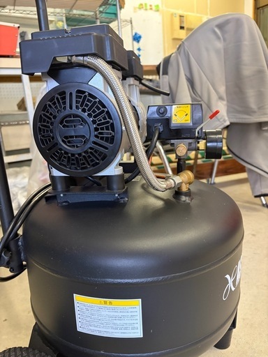 エアーコンプレッサーアストロプロダクツ 30ℓ