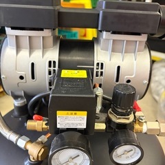 アストロプロダクツコンプレッサー30ℓ
の画像