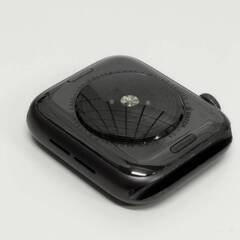 Apple Watch SE 第1世代/GPS/44mm/A2352/スペースグレー〈MYE32J/A〉 (1)の画像