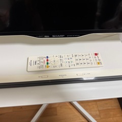 シャープ　アクオス液晶テレビ、ブルーレイレコーダー、ラックのセットの画像