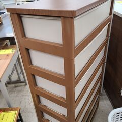 J1943【リユースのサカイ柏店】７段プラチェスト　木目調　クリーニング済みの画像