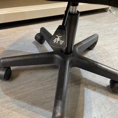 【椅子】【オフィスチェア】クリーニング済み【管理番号1219】野の画像