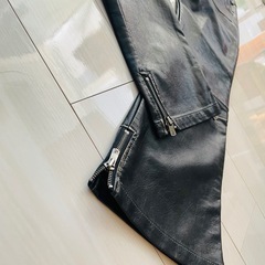 新品未使用/メンズレザーパンツ/サイズMの画像