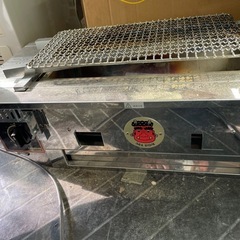 炭火焼き機　都市ガス　未使用
の画像