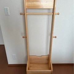 子供用　ハンガーラック　木製の画像