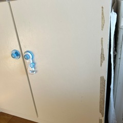 【汚れあり・訳あり】食器棚の画像