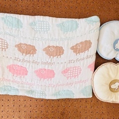 ベビーベッドガード　吐き戻し防止クッション　ベビー枕の画像