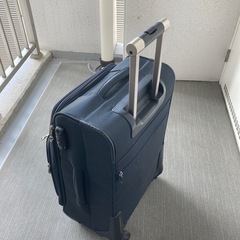 中型キャリーバッグ
の画像
