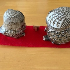 夫婦フクロウの置物セットの画像