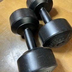 引越しのため処分。5kgダンベル×2。ドタキャンされたので再投稿の画像