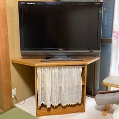 シャープAQUOS40インチTVの画像