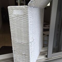 蓋付きボックスの画像