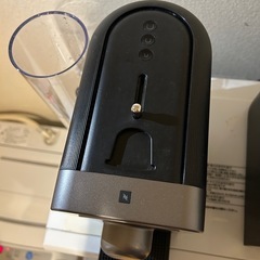 ネスプレッソ コーヒーメーカー C70｜箱付き｜湯垢洗浄2回済み　12/27まで販売の画像