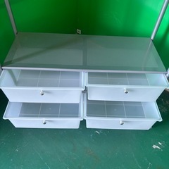 ハンガーラック　引き出し付きの画像