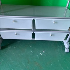 ハンガーラック　引き出し付きの画像