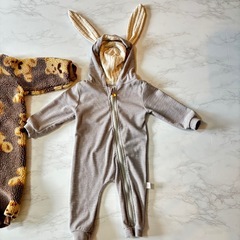 【美品 着用回数少】80 ベビー服 くま うさぎ セット かわいい 赤ちゃん プレゼント アニマル コスプレ なりきり ふわふわ 柔らかい着心地 サイズの画像