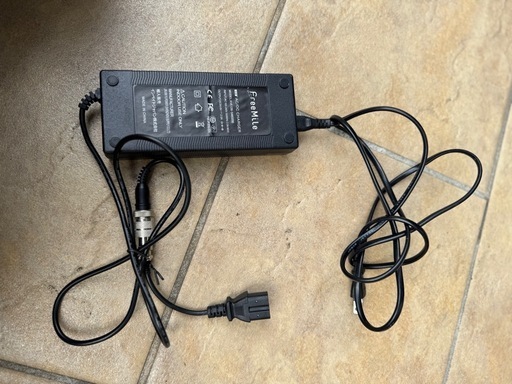 電動バイク「Free Mile Plus充電器付横浜市鶴見区手渡し