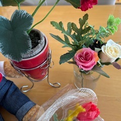 ベアーやフラワーの置物など5点セットの画像