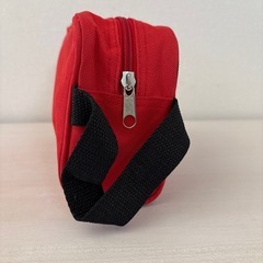 片ベルト付きミニポーチの画像