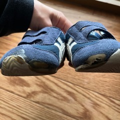 12/22に処分予定　アシックス　14.5cmの画像