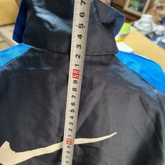 NIKEナイロンジャケットSサイズ「140くらい？」の画像