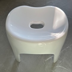 ニトリ 裏面も洗いやすい 抗菌風呂いす の画像