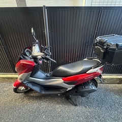 NMAX125 本体　赤 トップケース付きの画像