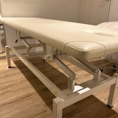 施術用ベッドの画像