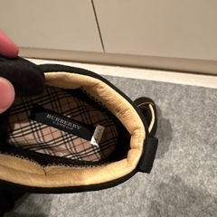 Burberryベビーシューズの画像