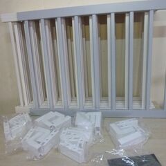 未使用/新品　訳あり特価　ベビーサークル 木製 ジョイント式 高さ56cm 幅163cm 8枚セットの画像