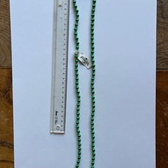 グリーンネックレスの画像