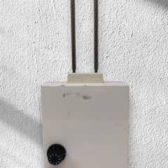 和気産業 シークレットボックス ハンガー式 隠し金庫 ホワイト VSB-001 12Cの画像