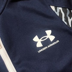 UNDER ARMOUR ジャージ上下セット130cmの画像