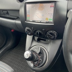 マツダ　デミオ　MT車　車検R8年9月の画像