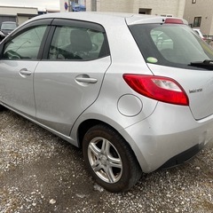 マツダ　デミオ　MT車　車検R8年9月の画像