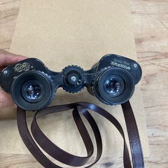 双眼鏡の画像