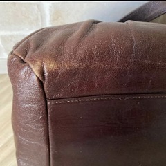 LiBERTE（リベルテ）のレザーハンドバッグの画像