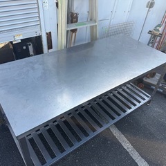 ステンレス　作業台　調理台　幅180 奥80 高さ80cm の画像